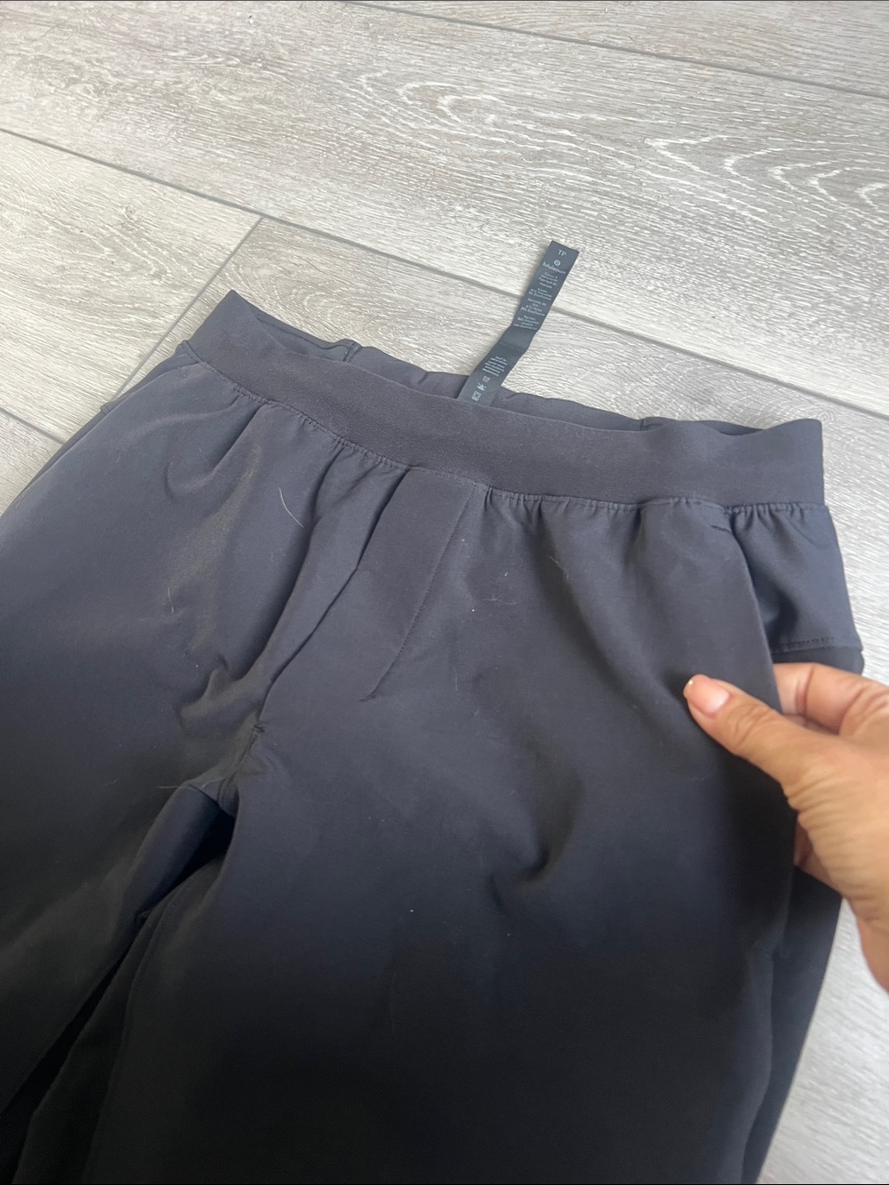 lululemon athletica Black Track Joggers with pockets size xs - Picture 5 of 10
